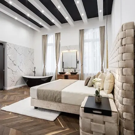 High-end 2-bedroom In The Center With Balcony Lejlighed *